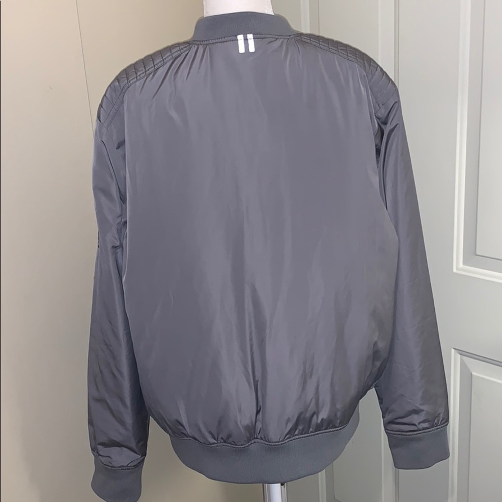 Exclusive Porsche Timeless Machine 911 Coat - Picture 4 of 8